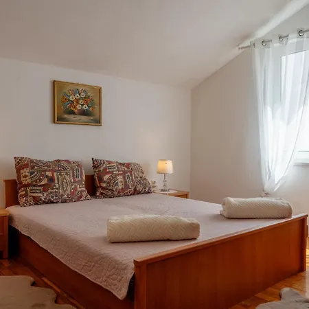 Apartment By The Sea - 23426
