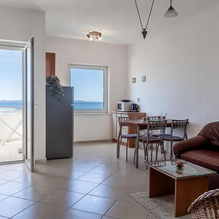 By The Sea - 23426 Apartment Vir