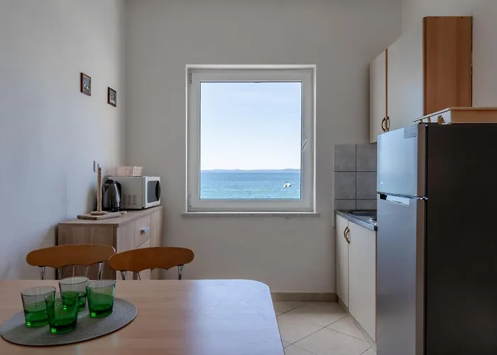 By The Sea - 23426 Vir